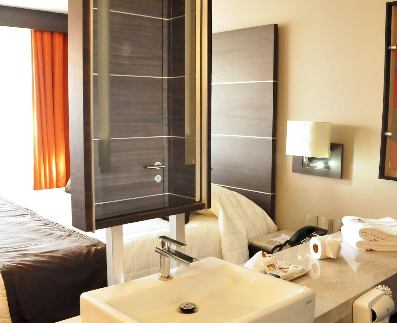 ***  Hotel Real Alameda De Керетаро Мексика